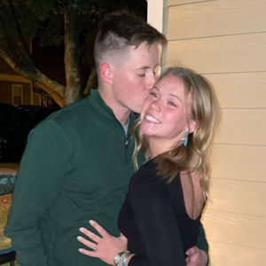 Meet your Posher, Abigail